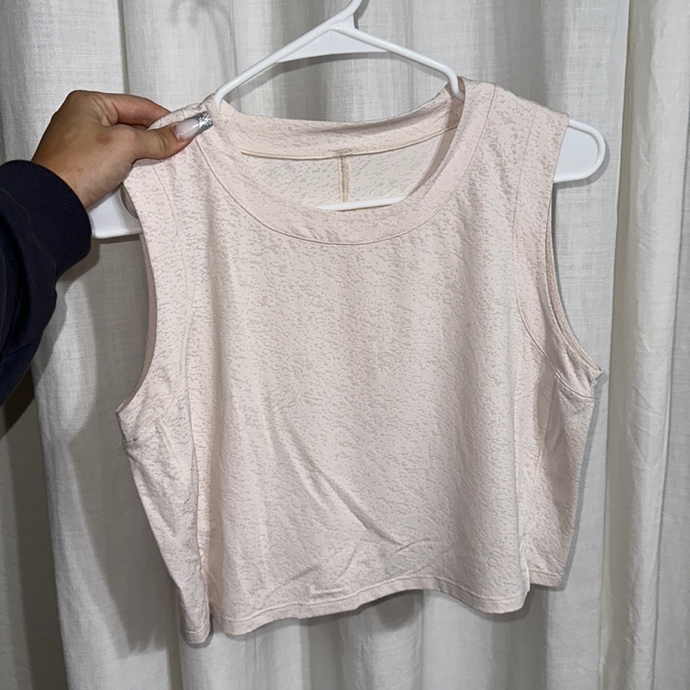 Lululemon cropped train tank white opal